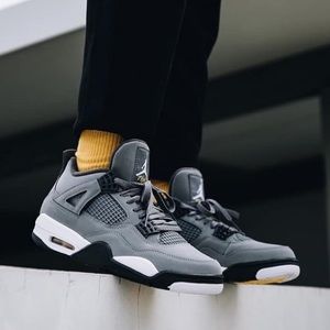 “Cool Grey” Jordan 4